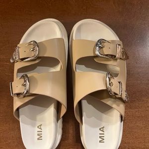 MIA Women's Tan Sandals